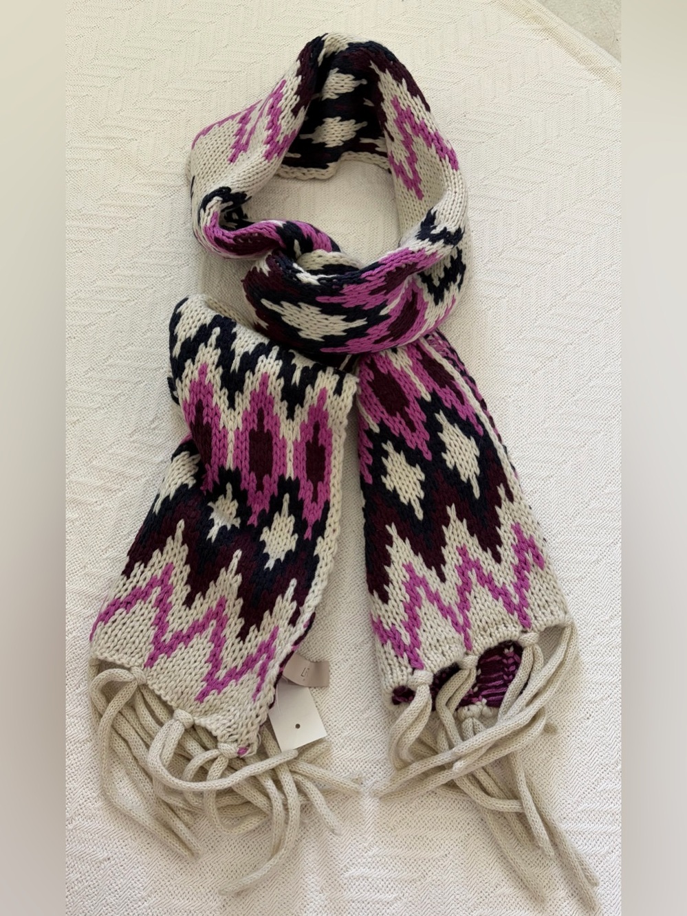 LOFT Women’s Pink, Cream & Black Geometric Knit Scarf